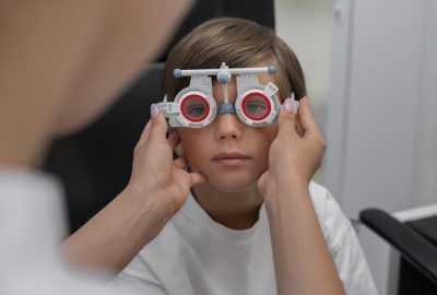 front-view-boy-eye-s-checkup